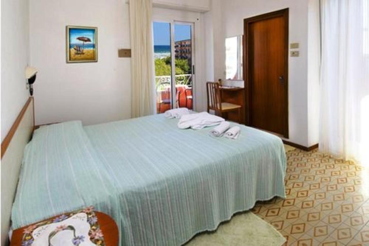 Hotel Alfredo'S Rimini Exterior photo