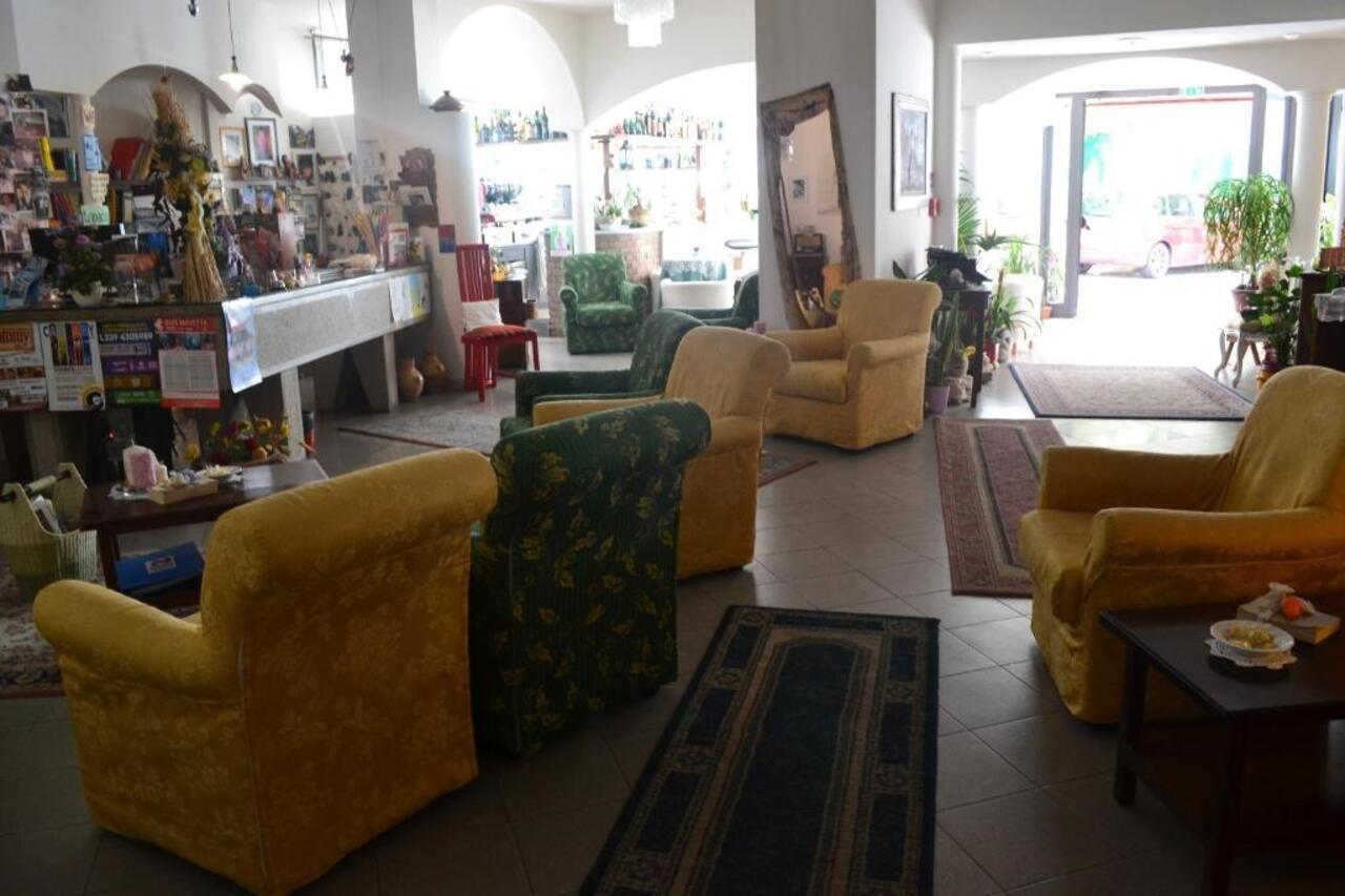 Hotel Alfredo'S Rimini Exterior photo